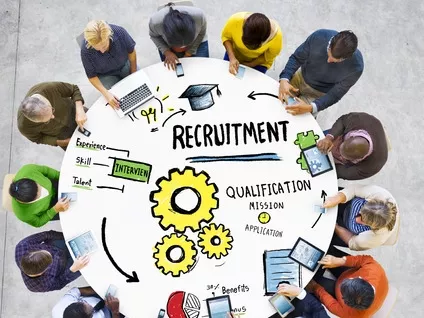 Mit tanulhatunk a fiatal recruiterektől?