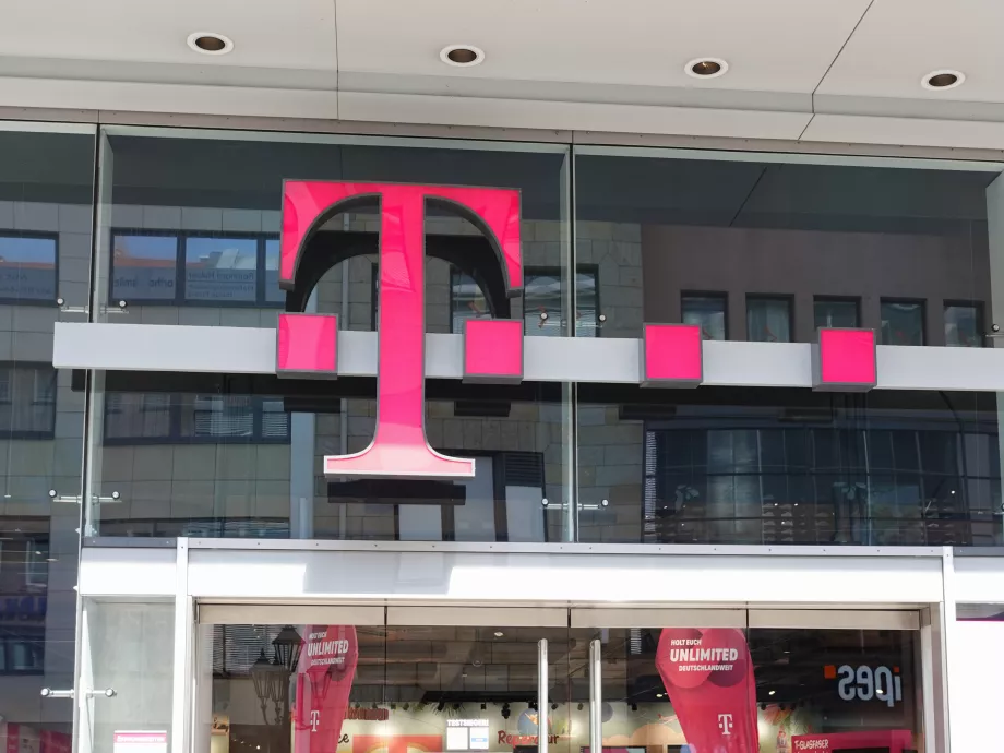 Leépítésbe kezd a Magyar Telekom, több mint száz munkavállalót érint