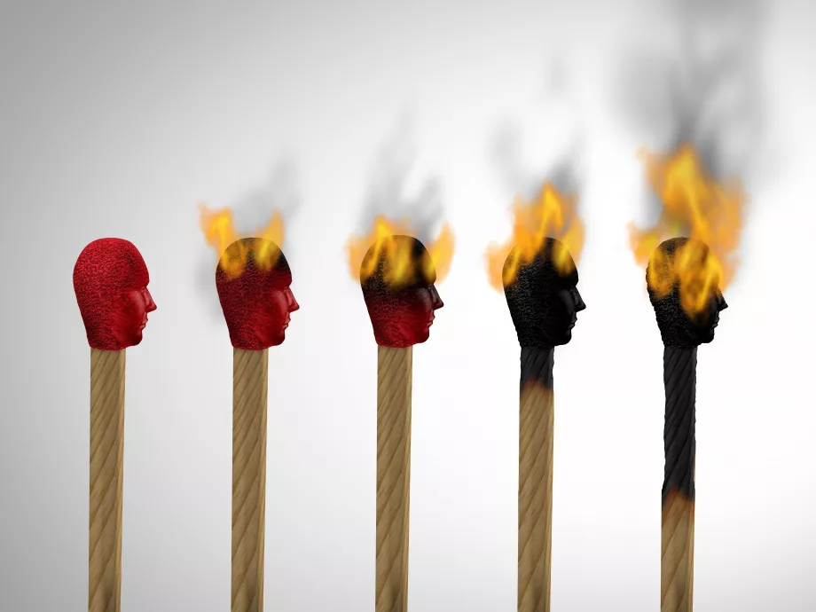 Kiégés – kinek a felelőssége? Mit tehet a munkahely, a vezető és mit tehetsz te?